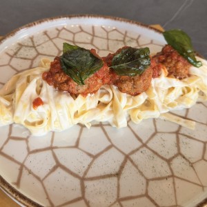 Polpette Di Carne con Piselli