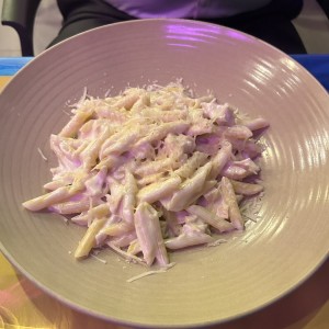 Pasta Tradizionale - Penne Alfredo