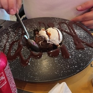Postres - Brownie con Gelato