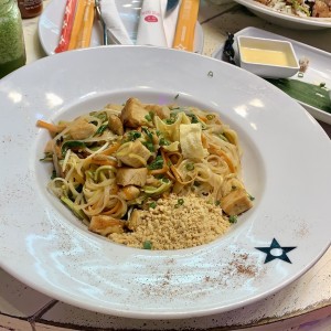 Phad Thai de Pollo