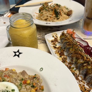 Phad Thai de Mariscos, Canton King Pork y el Tao Roll