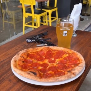 Pizza de Pepperoni + Blanche
