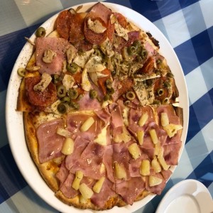 pizza hawaiian
