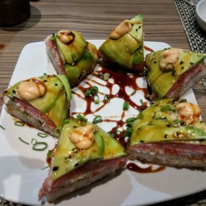 Pizza de atun Tataki
