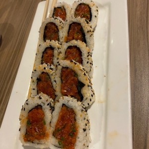 Roll hot tuna 