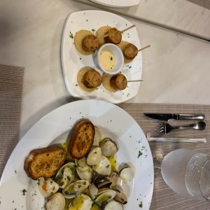 almejas y tortillas con chorizo