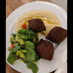 Platos Libaneses - 3 Kibe + Crema de humus