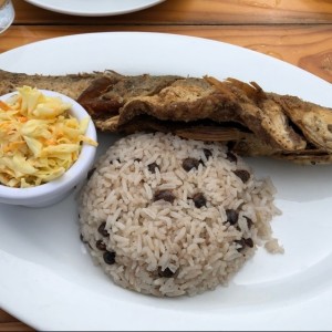 Platos Fuertes - Pescado Frito Veracruz