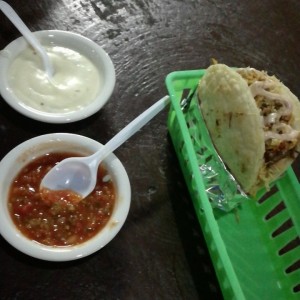 Arepa con todo