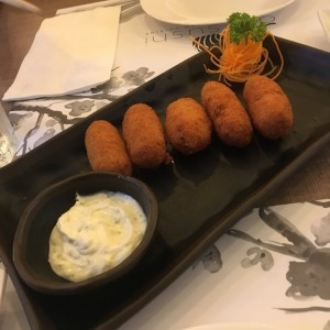 Entradas/Carpaccio - Kani Korrokke