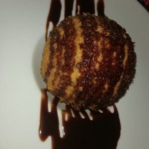 Helado frito