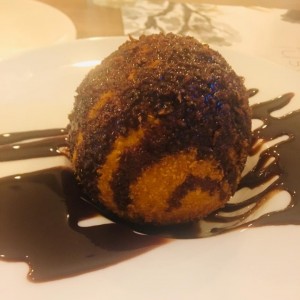 Helado frito