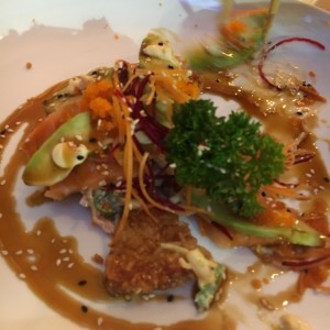 ENTRADAS/CARPACCIO - Sushi Pizza