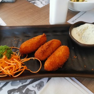 croquetas de cangrejo