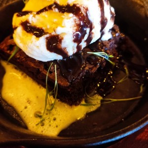 brownie con helado