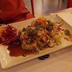 ROLLS - Vulcano roll (10 piezas)