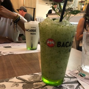 limonada de hierba buena