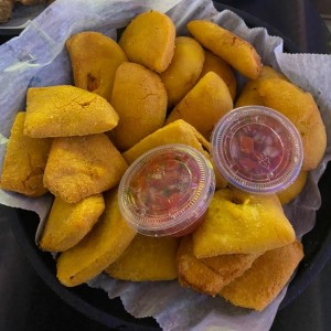 doraditas con pico de gallo