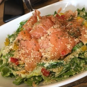 Ensalada con salmon ahumado 