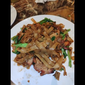 Chow fun de combinacion delicioso