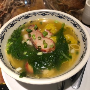 sopa de wanton