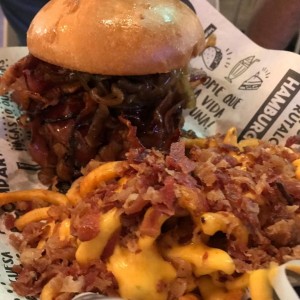 Bacon Lover con cebollas caramelizadas