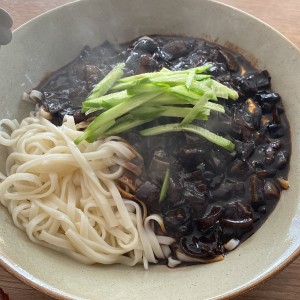 Jjajangmyeon