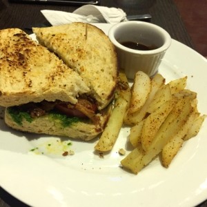 Ropa vieja sandwich