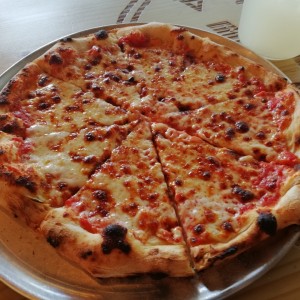 pizza mozzarella