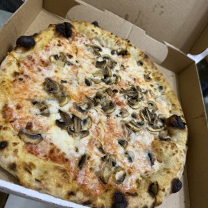 Pizza de hongos