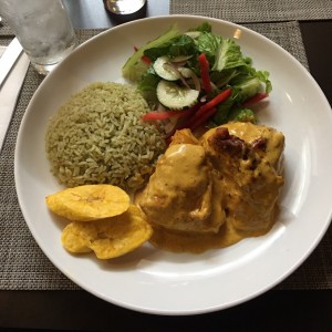 almuerzo ejecutivo, pollo al curry