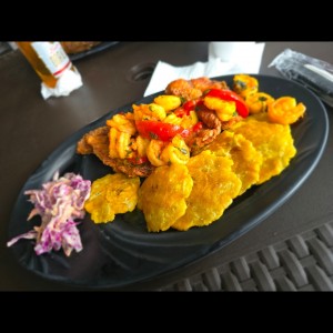 FILETE DE PESCADO A LA REINA