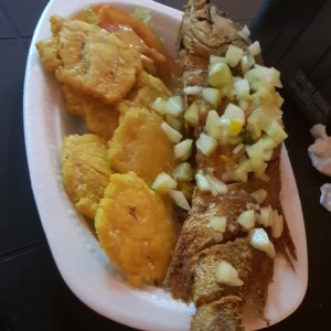 pescado frito en escabeche