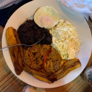 Pabellon Criollo 