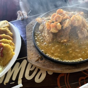 Filete al la hembra con patacones