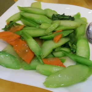mostaza kai lan con jugo de jengibre