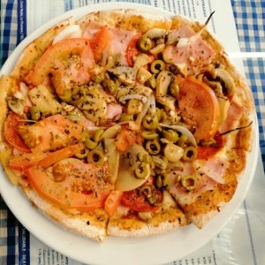 pizza atheniense