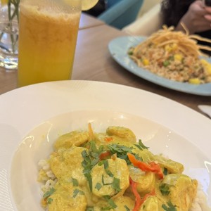 Camarones el curry