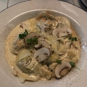 Tortellini funghi trufado