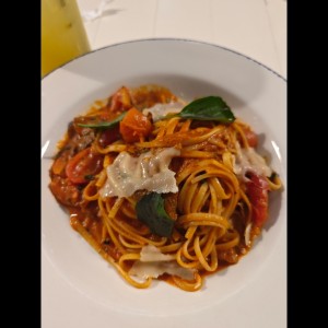 Linguini Al Filetto Di Pomodoro