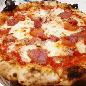 Pizza Carnivora