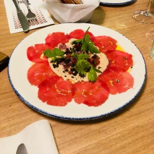 Carpaccio di vitello tonnato - entrada