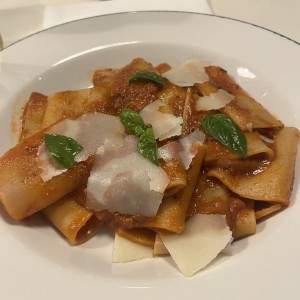 Pastas - Paccheri Alla Bolognesa