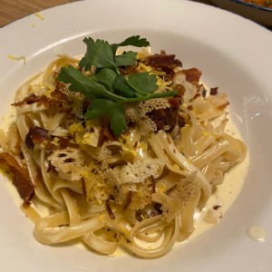 Pasta ni carbonara ni alfredo es fatal
