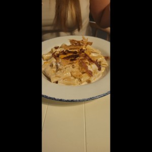 Rigatoni Ni Carbonara Ni Alfredo