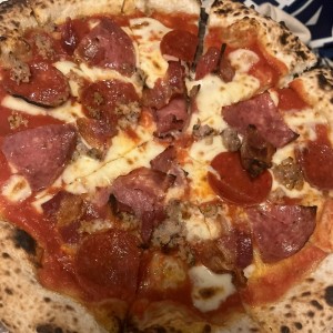 Piezas Tradicionales - Pizza Carnivor