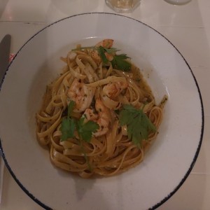 Fetuccini Aglio, Olio E Gamberetti