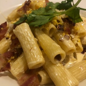 Rigatoni Ni Carbonara Ni Alfredo