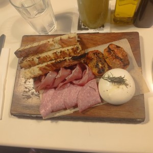 La Salumeria