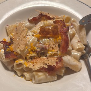 Rigatoni Ni Carbonara Ni Alfredo